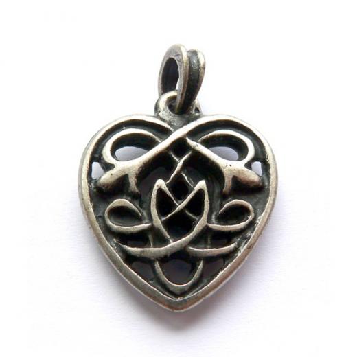 Celtic Heart (Pendant in antiqued silver)