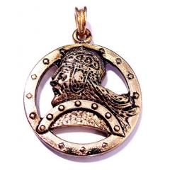 Nordic Warrior (Pendant in gold)