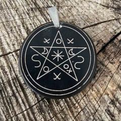 Shadow Pentagram (Pendant from horn)